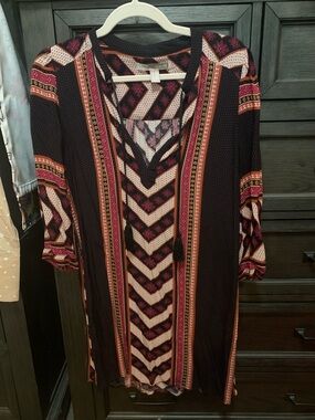 Forever 21 Black Tunic with Pink and Cream Geometric Print